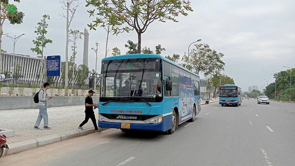 Visitors can choose their preferred mode of transportation to reach and explore the museum (Source: Tổng c&ocirc;ng ty Vận tải H&agrave; Nội - Transerco)